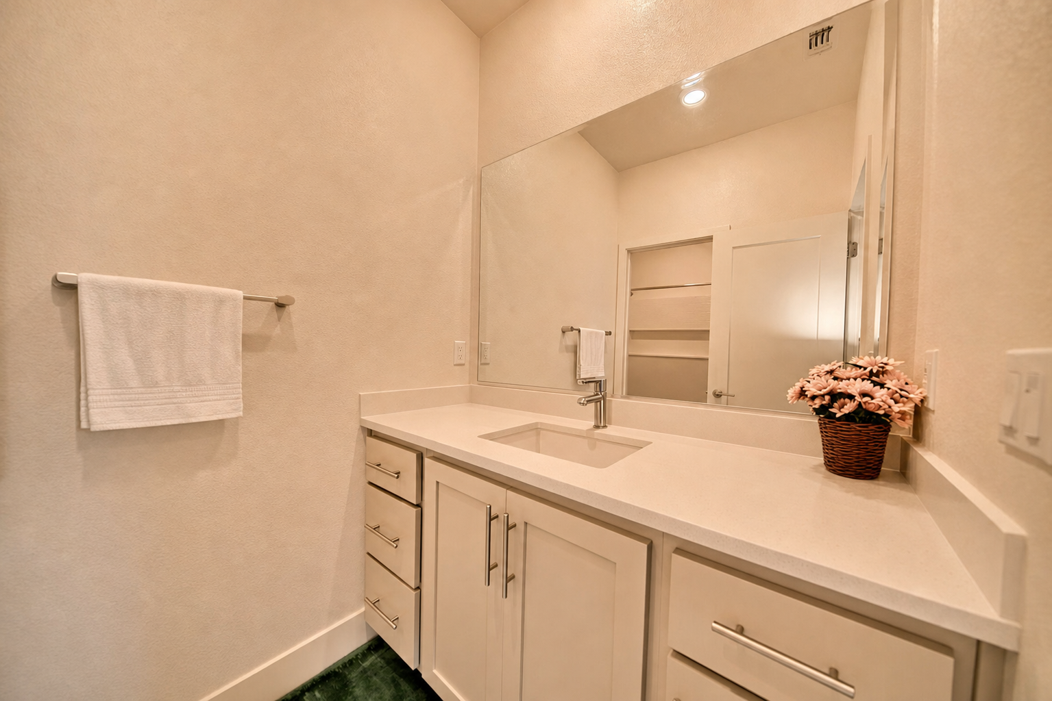 Secondary Bath